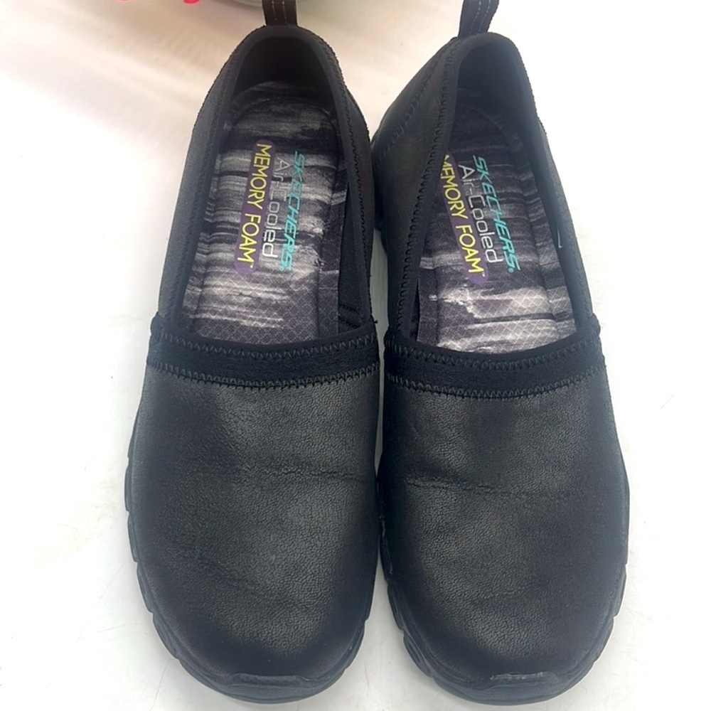Skechers Memory Foam Slip on loafers